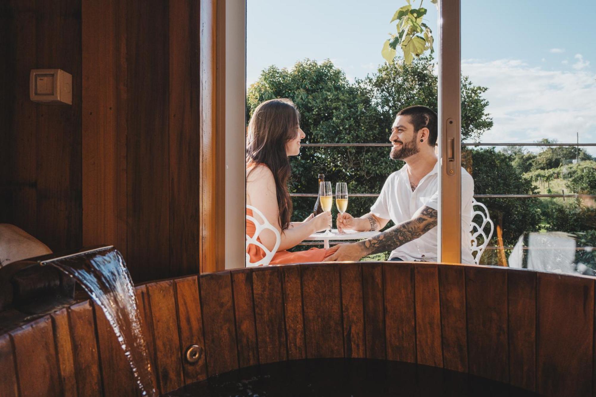 Villa Vinicolla Hospedagem Conceito Bento Goncalves Luaran gambar