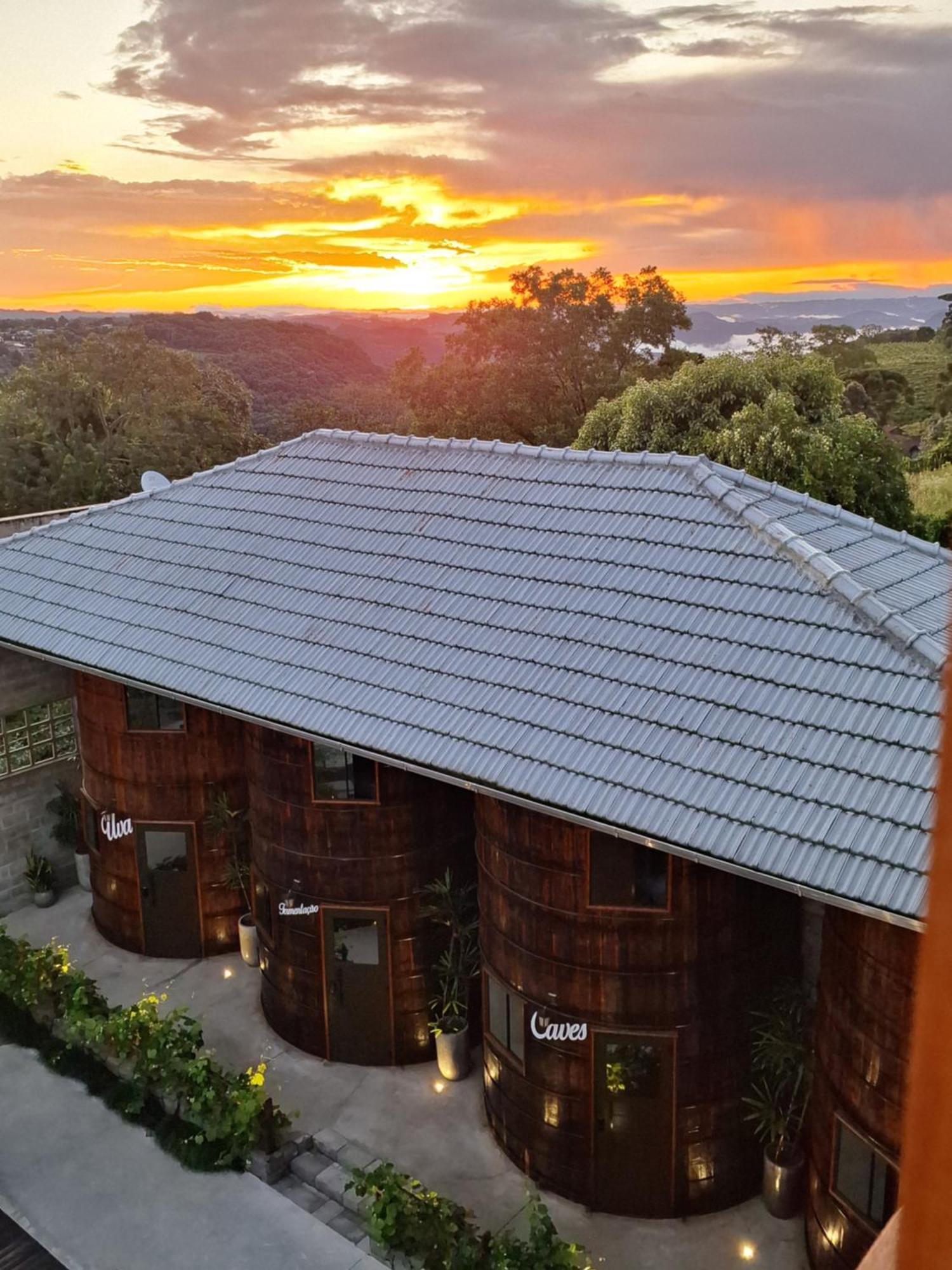 Villa Vinicolla Hospedagem Conceito Bento Goncalves Luaran gambar